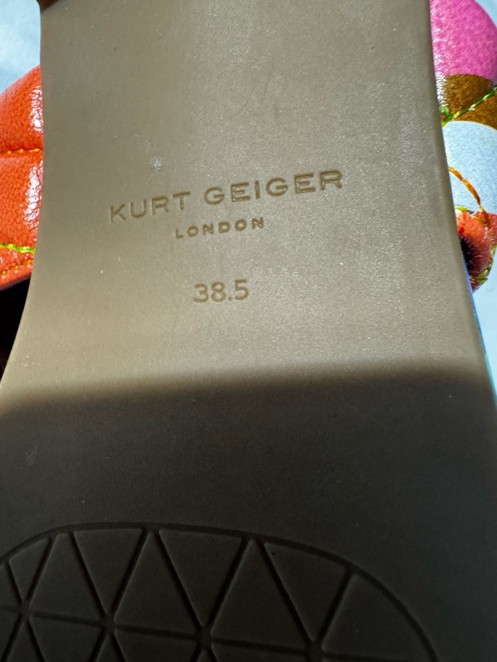 Kurt Geiger Kensington T-Bar Leather Sandals Size 38.5 (US 8–8.5) NWOB Vacation - Picture 9 of 12